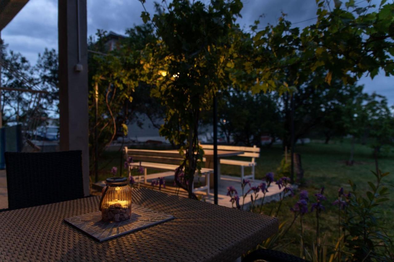 Apartment Livaja Kaštel Novi Dış mekan fotoğraf