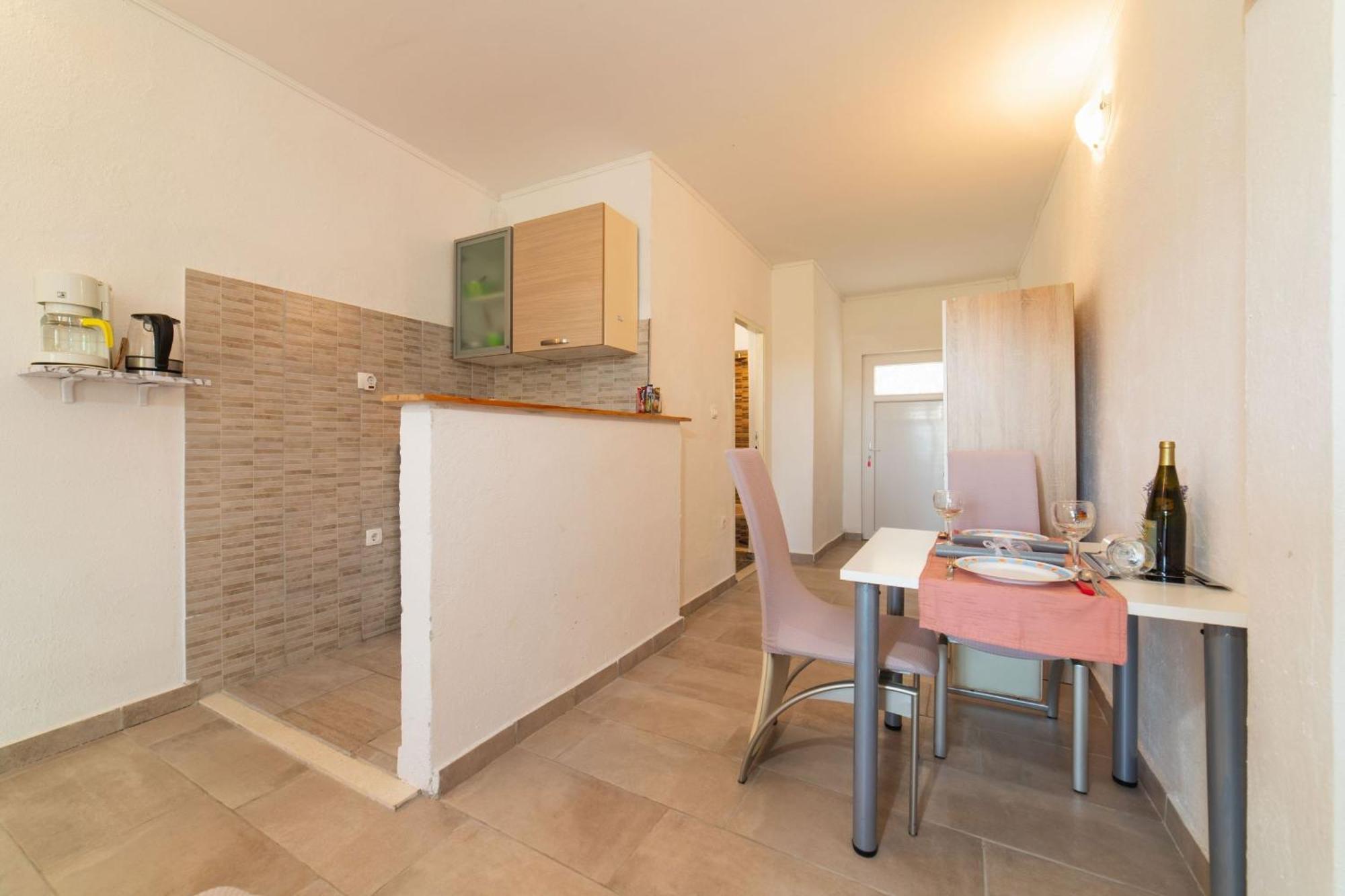 Apartment Livaja Kaštel Novi Oda fotoğraf